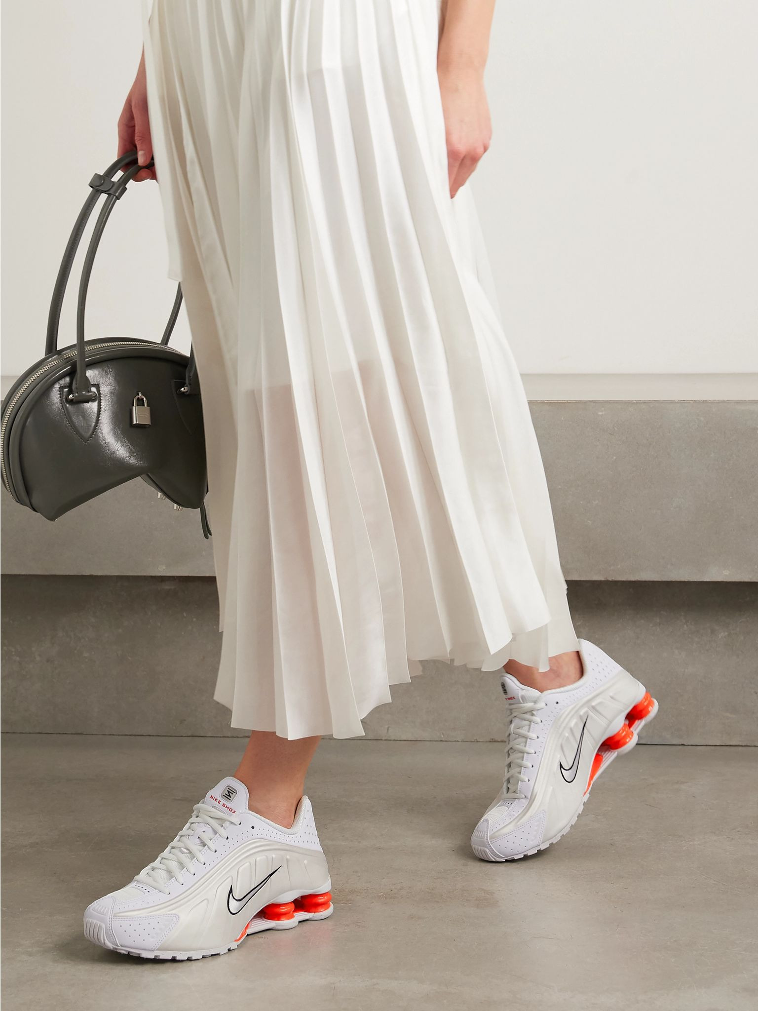 Shox R4 rubber-trimmed shell sneakers White - 2