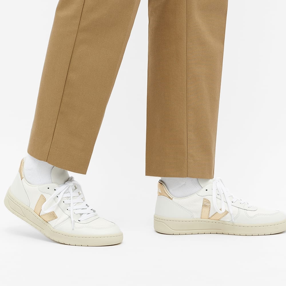 Veja V-10 Mesh Basketball Sneaker - 6