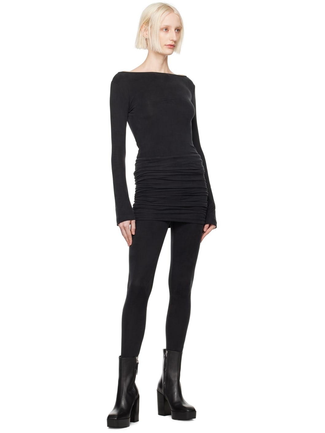 Black Minimal Justaucorps T-shirt - 5