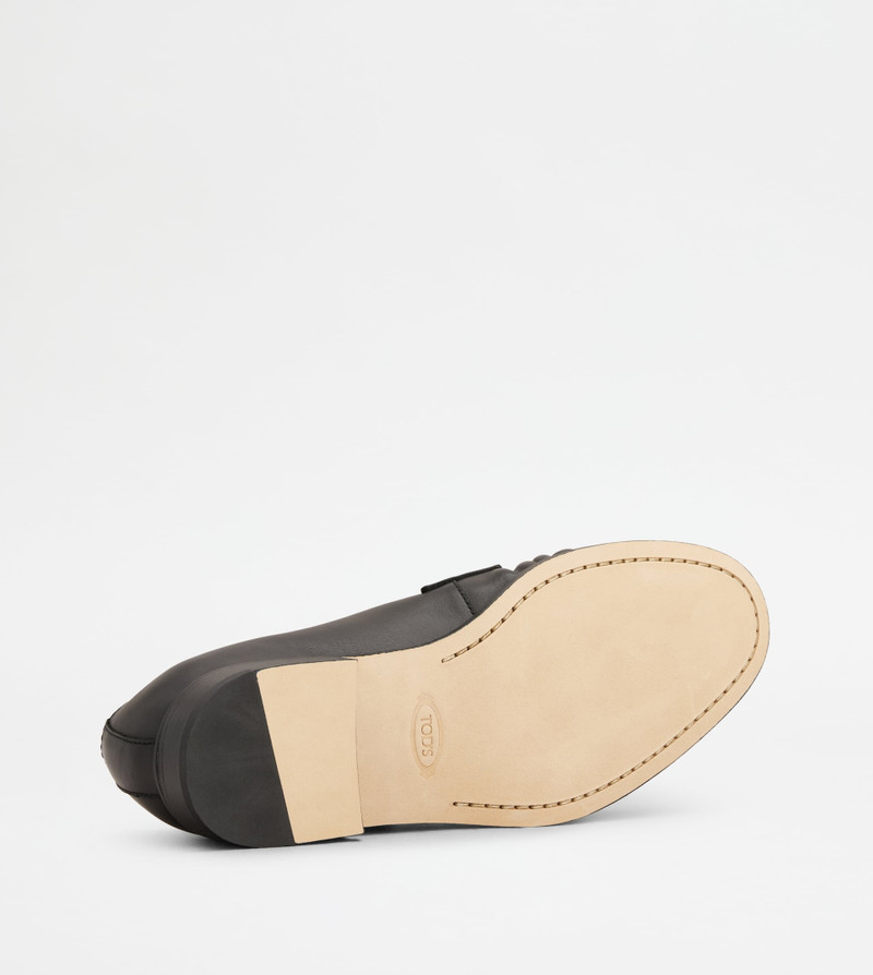 LOAFERS IN LEATHER - BLACK 4