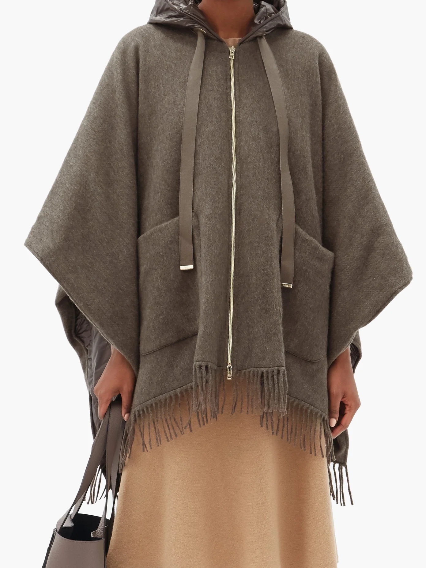 Hooded quilted shell-lined wool cape - 6