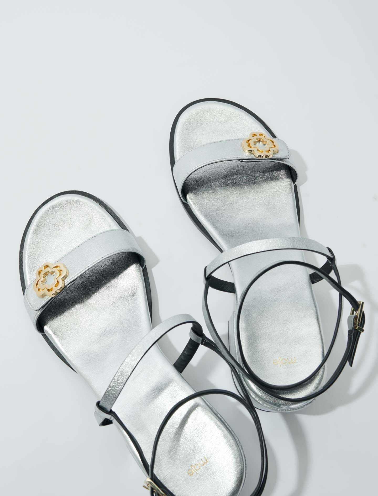 Leather strappy sandals - 4