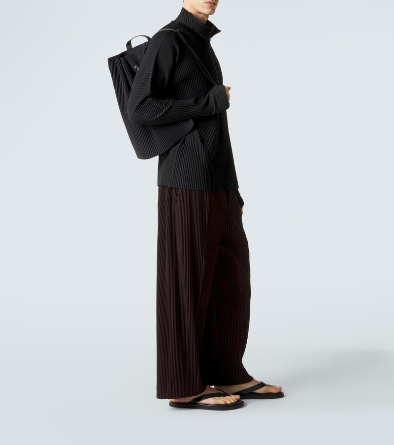 ISSEY MIYAKE Drawstring Pleats shoulder bag outlook