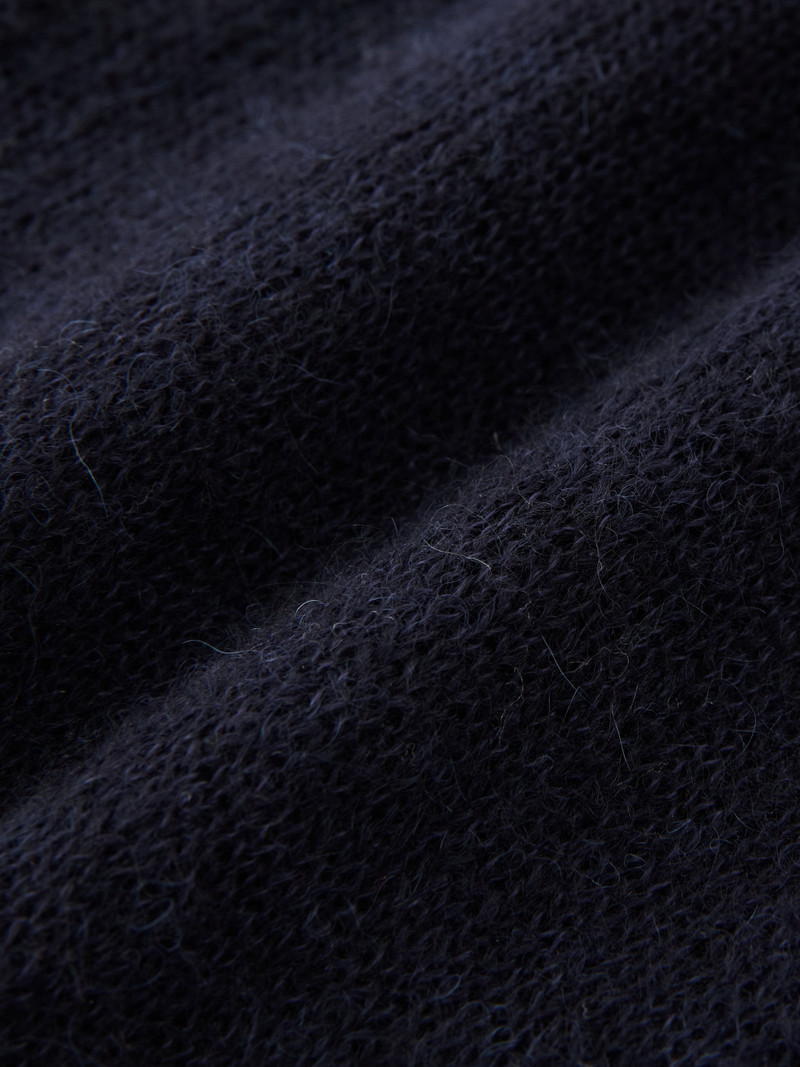 Iska Knit 8