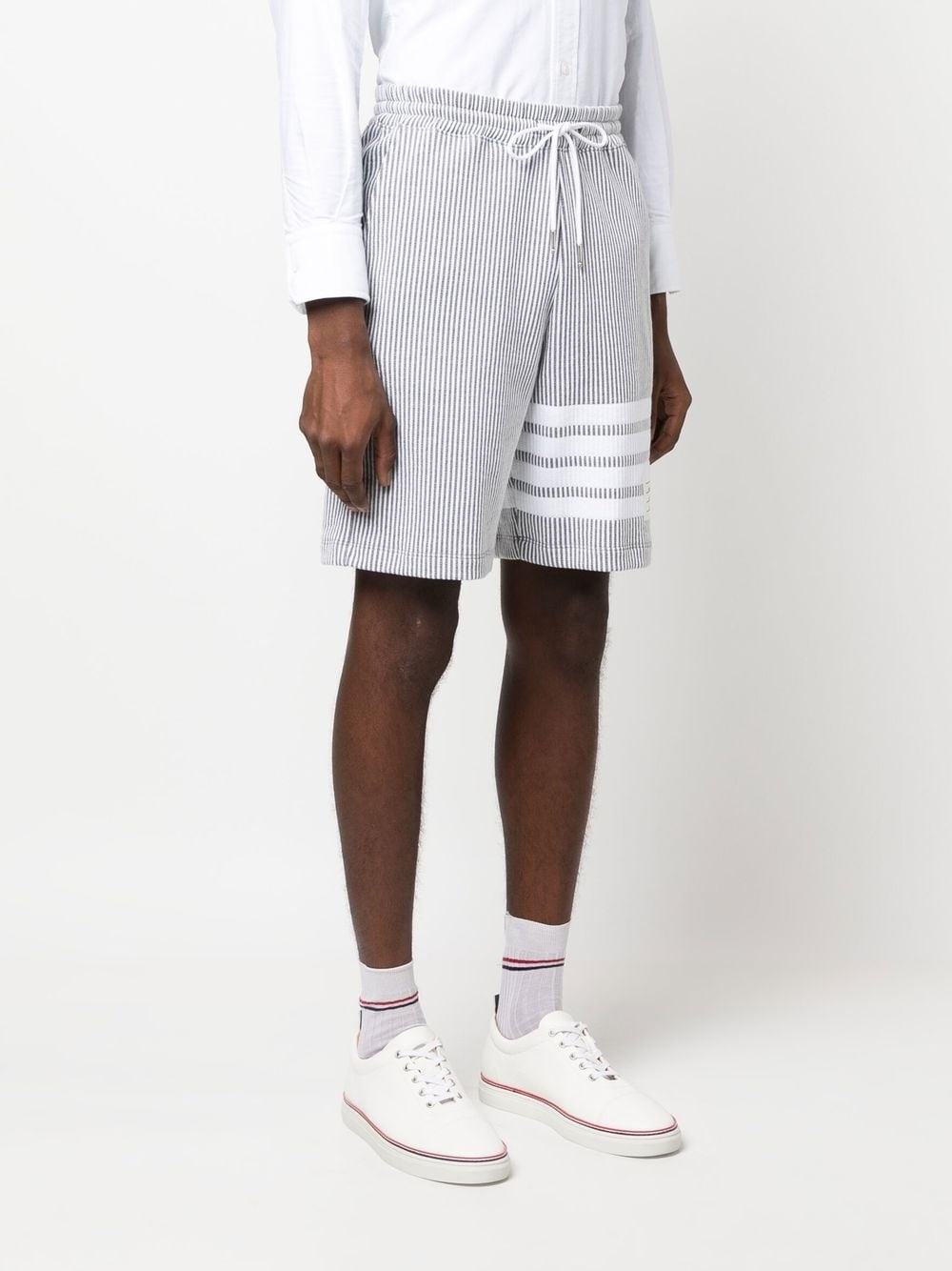 4-Bar stripe seersucker shorts - 3