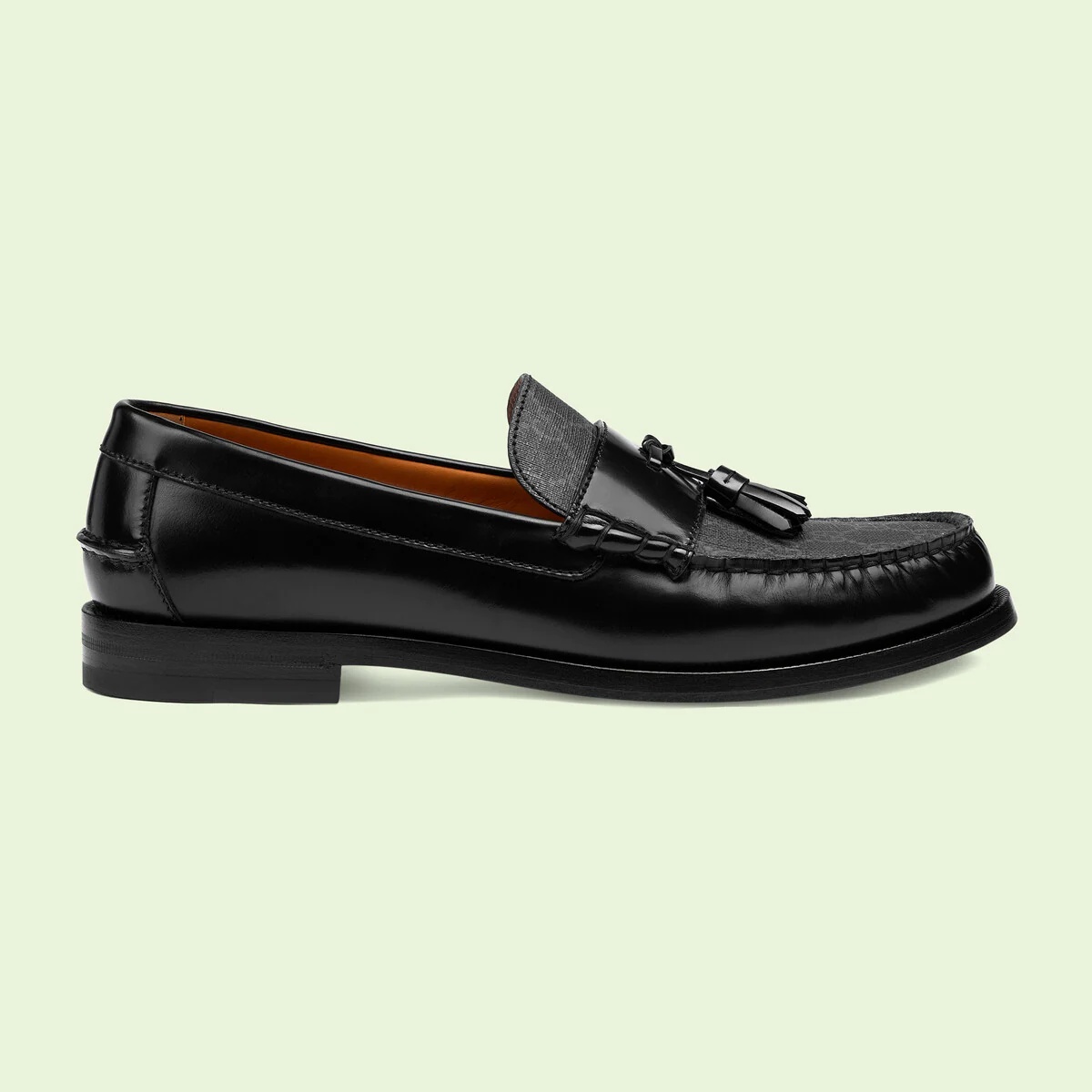 GUCCI Men's GG loafer with tassel | REVERSIBLE GUCCI Men's GG loafer with tassel | REVERSIBLE