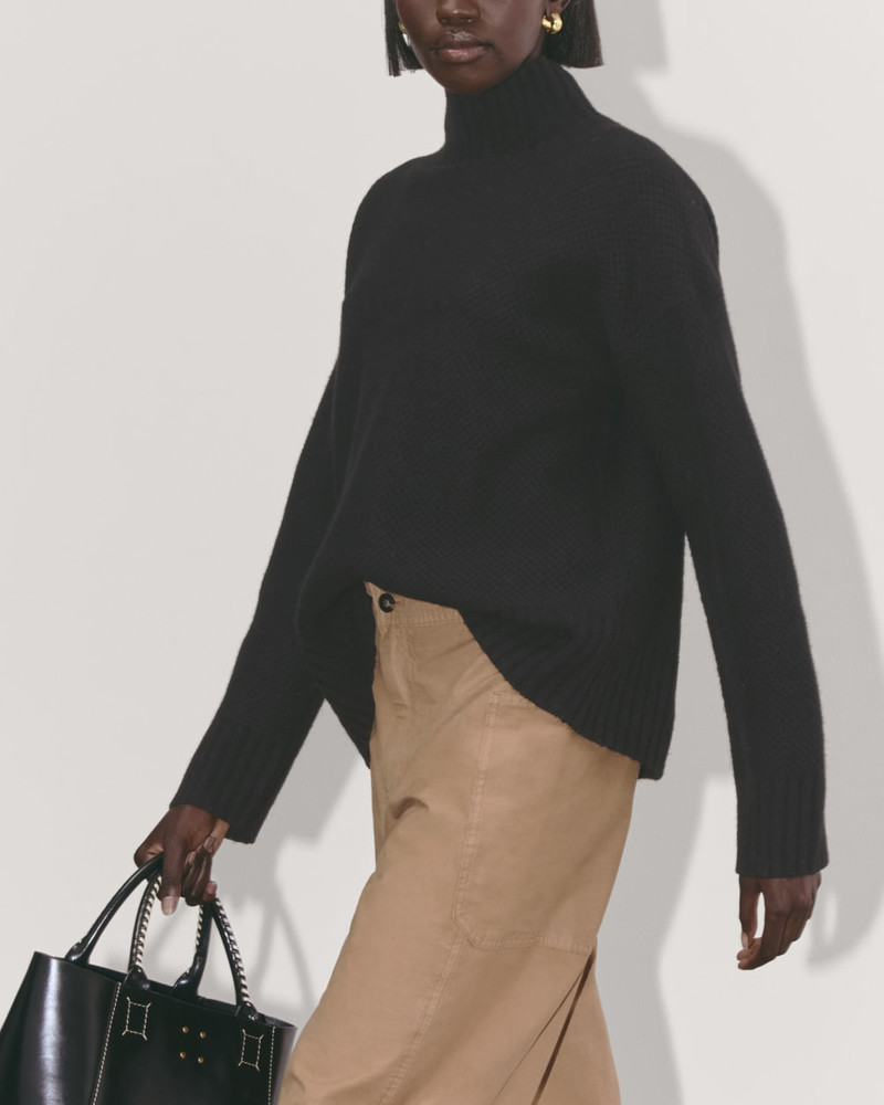 THE HONEYCOMB FUNNEL NECK IN WOOL CASHMERE 5