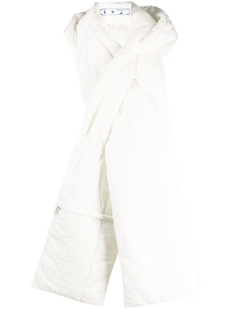 padded-effect scarf 1