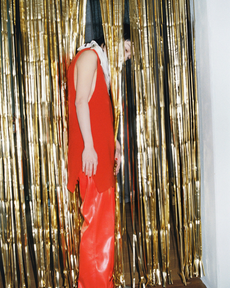 ZOEY - Vegan leather pleated pants - Red 2