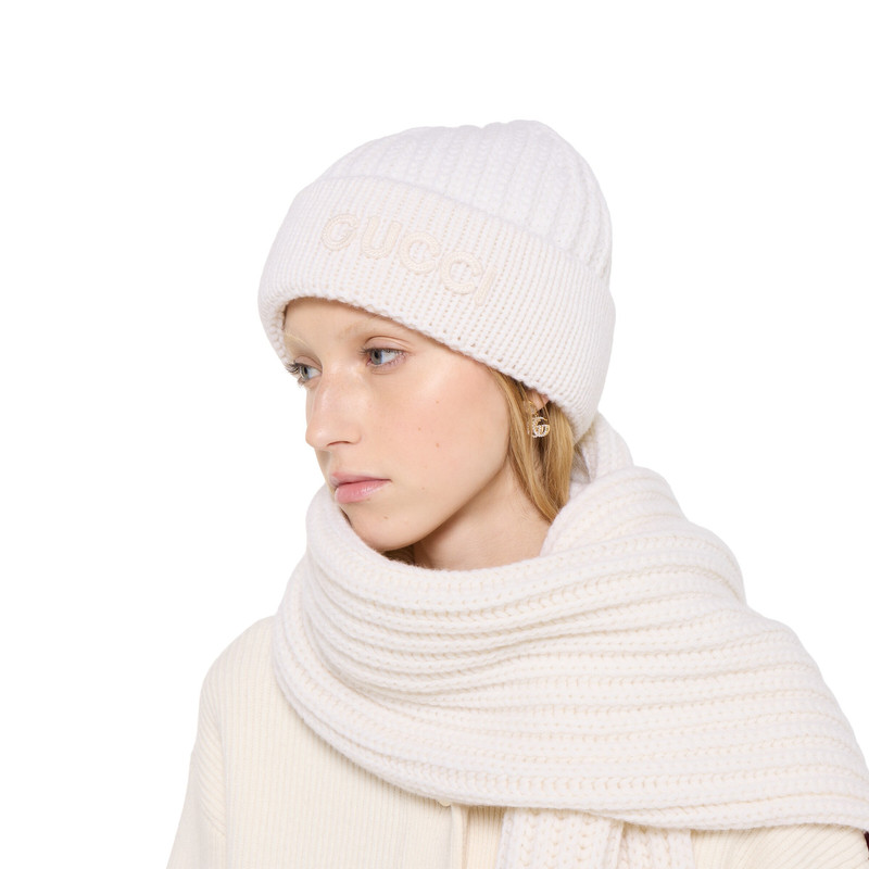 Wool cashmere hat with embroidery 3