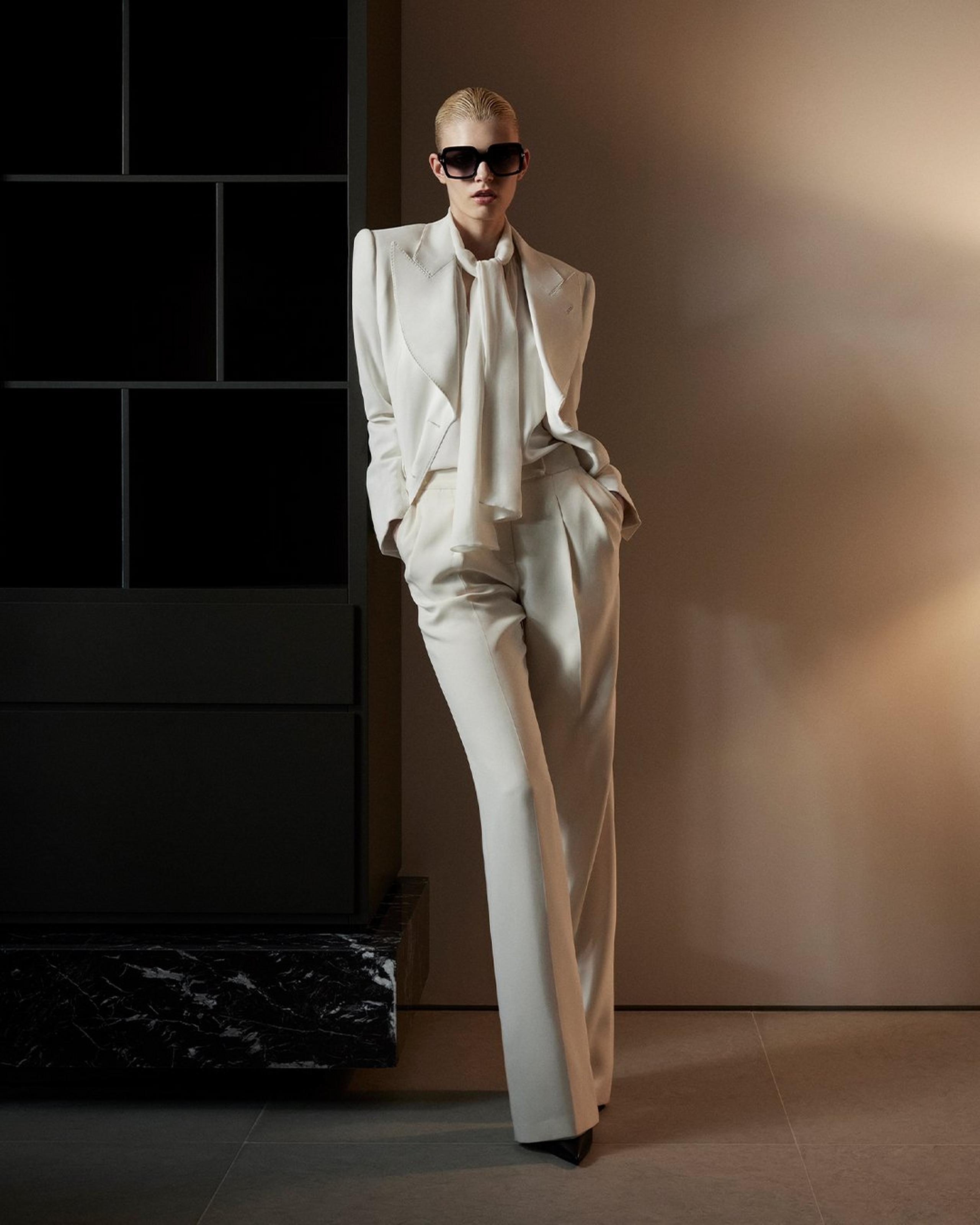 DOUBLE SILK GEORGETTE WIDE LEG TAILORED PANTS - 4