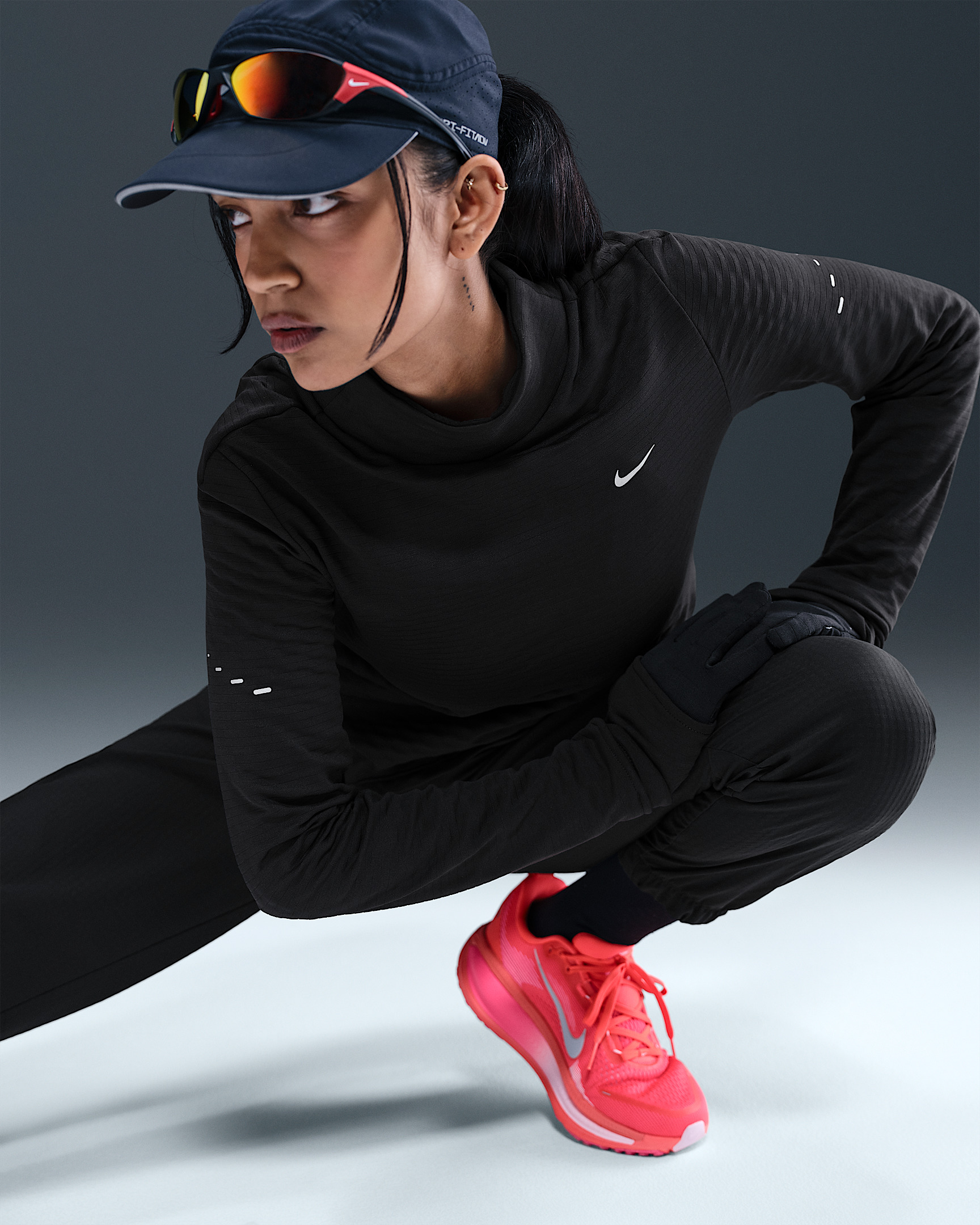 Nike Swift Women's Therma-FIT Turtle-Neck Running Top - 3