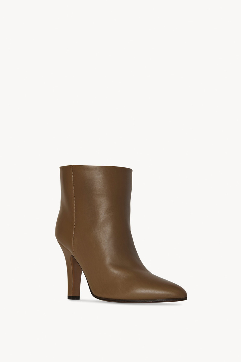 The Row Prudens Boot in Leather outlook