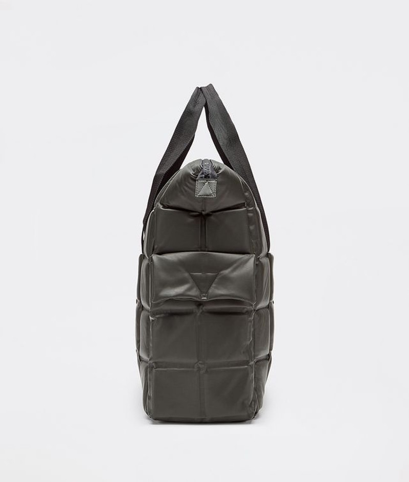 Bottega Veneta DUFFLE outlook