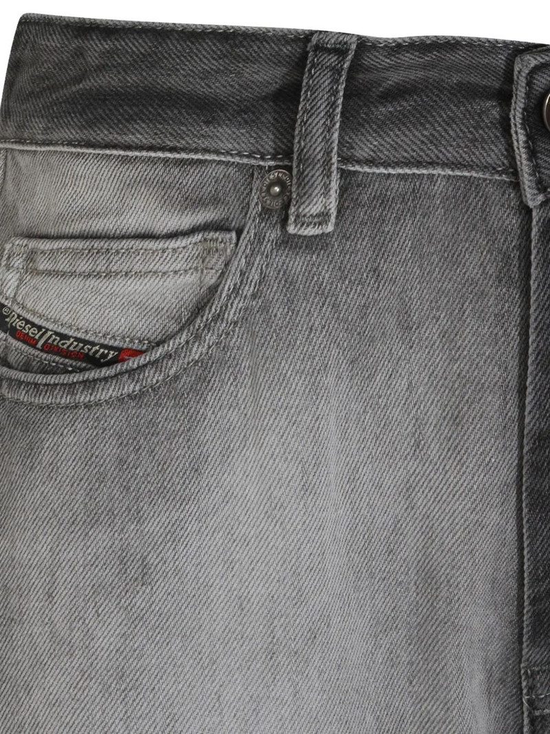 five-pocket pocket jeans 3