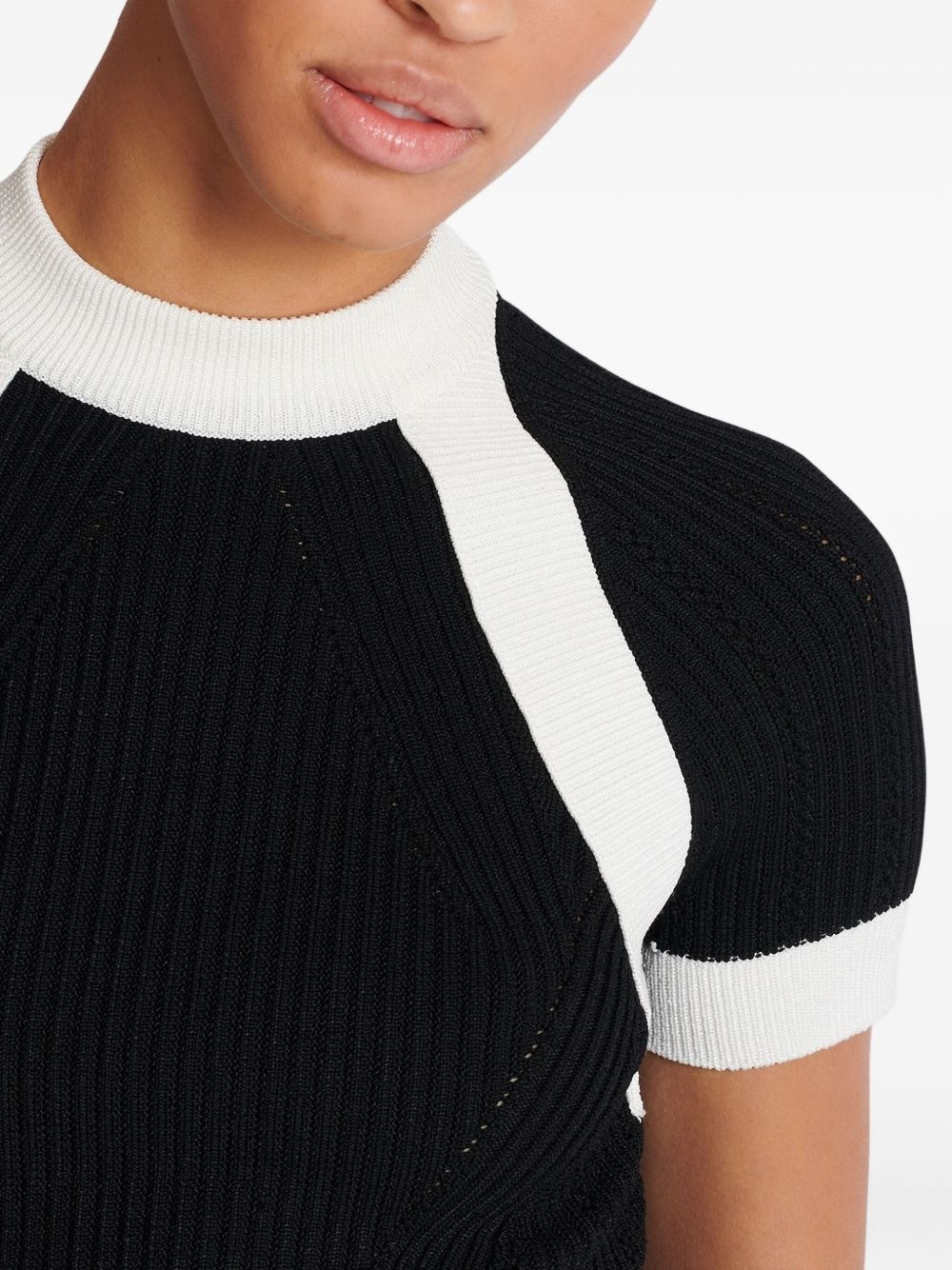 short-sleeved knit top - 7