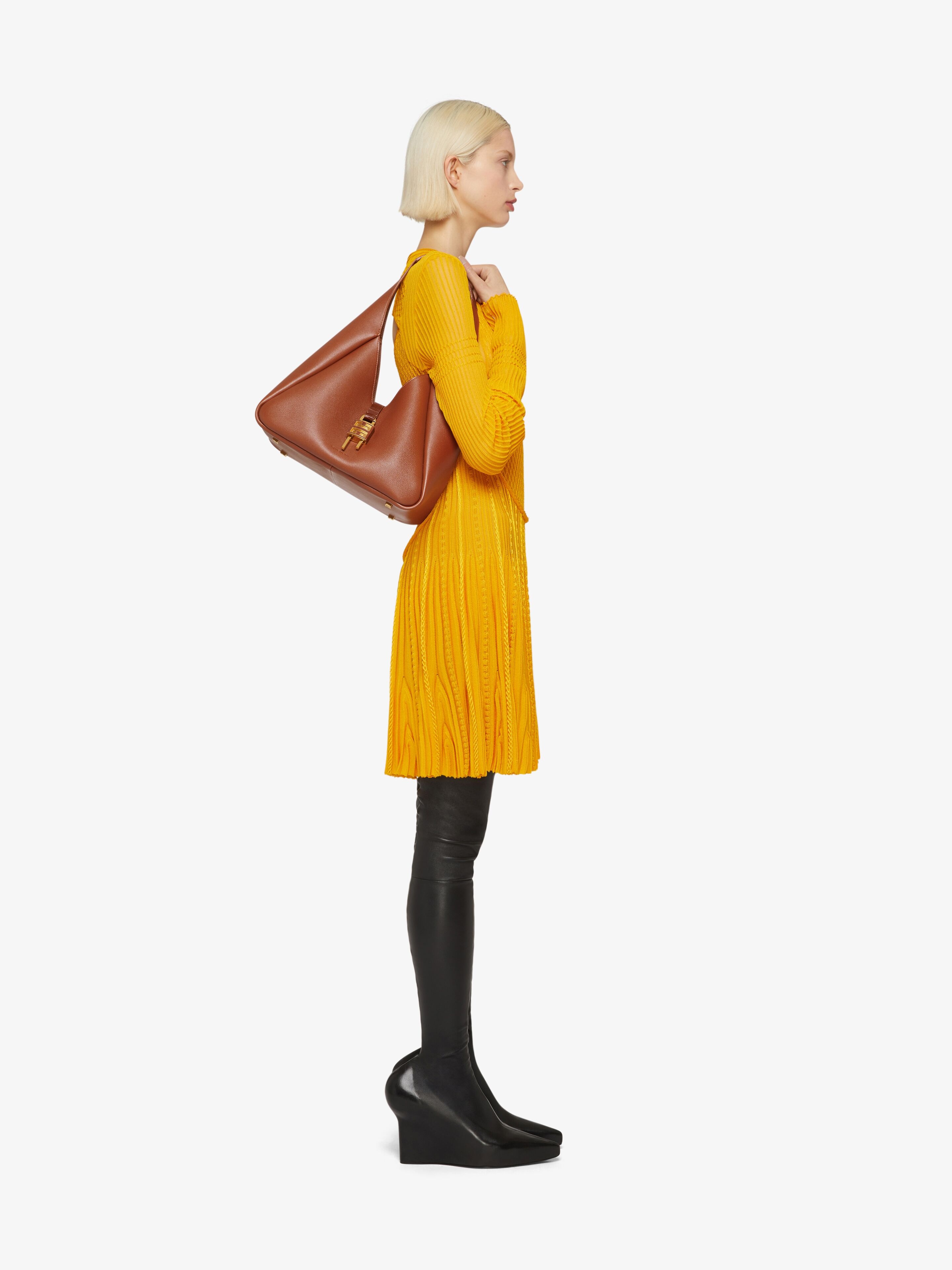 MEDIUM G-HOBO BAG IN GRAINED LEATHER - 2