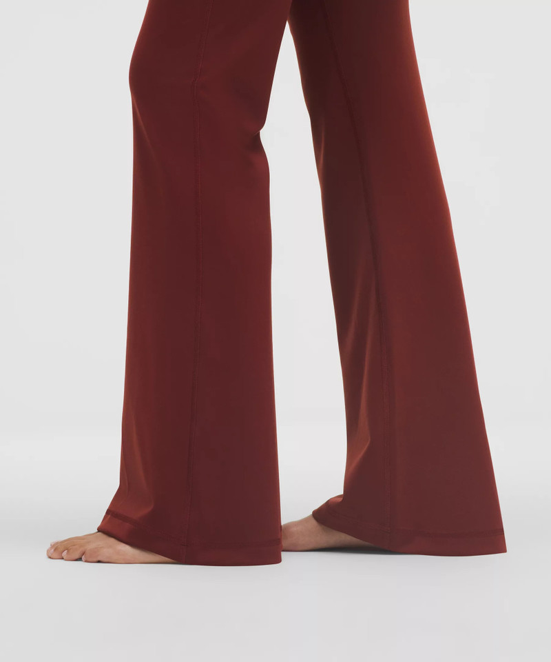 Wunder Under SmoothCover High-Rise Bootcut Pant 34" 6