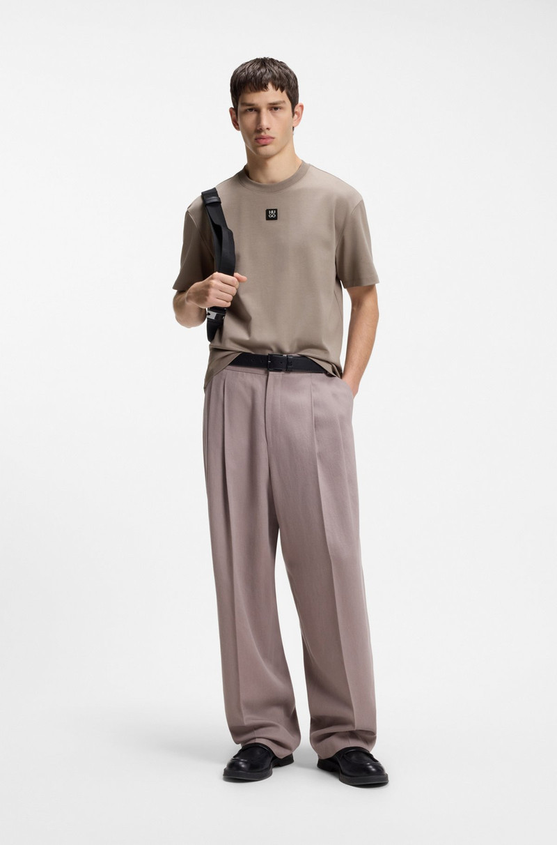 HUGO INTERLOCK-COTTON T-SHIRT WITH METALLIC STACKED-LOGO BADGE outlook