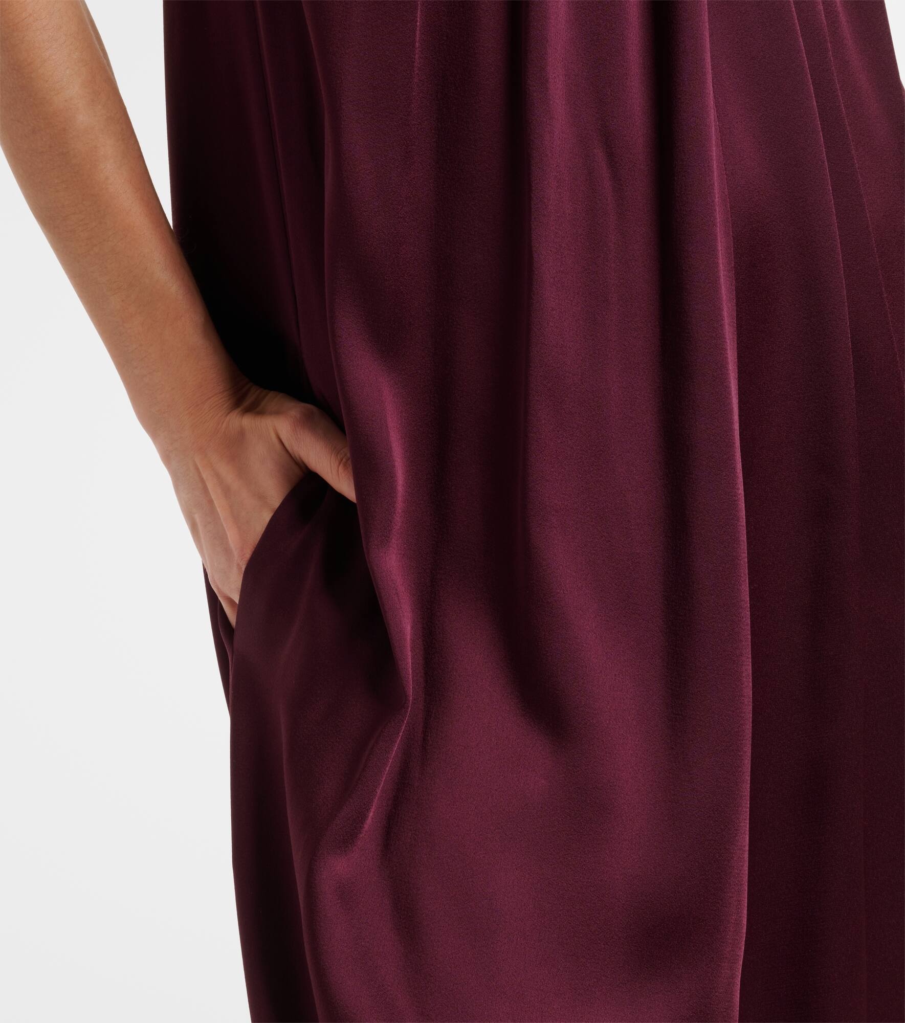 Embellished halterneck satin jumpsuit - 5