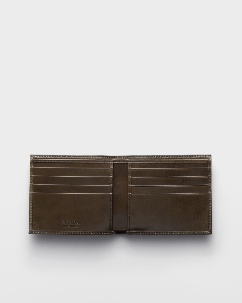 Prada Leather wallet outlook
