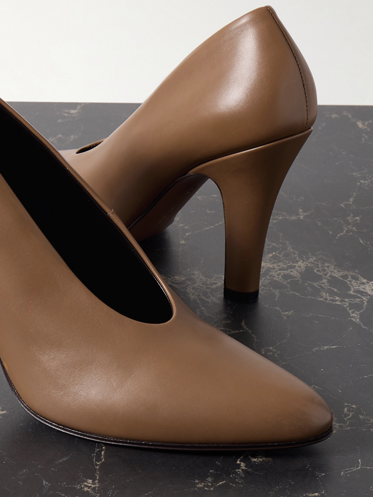 Prudens Leather Pumps - 4