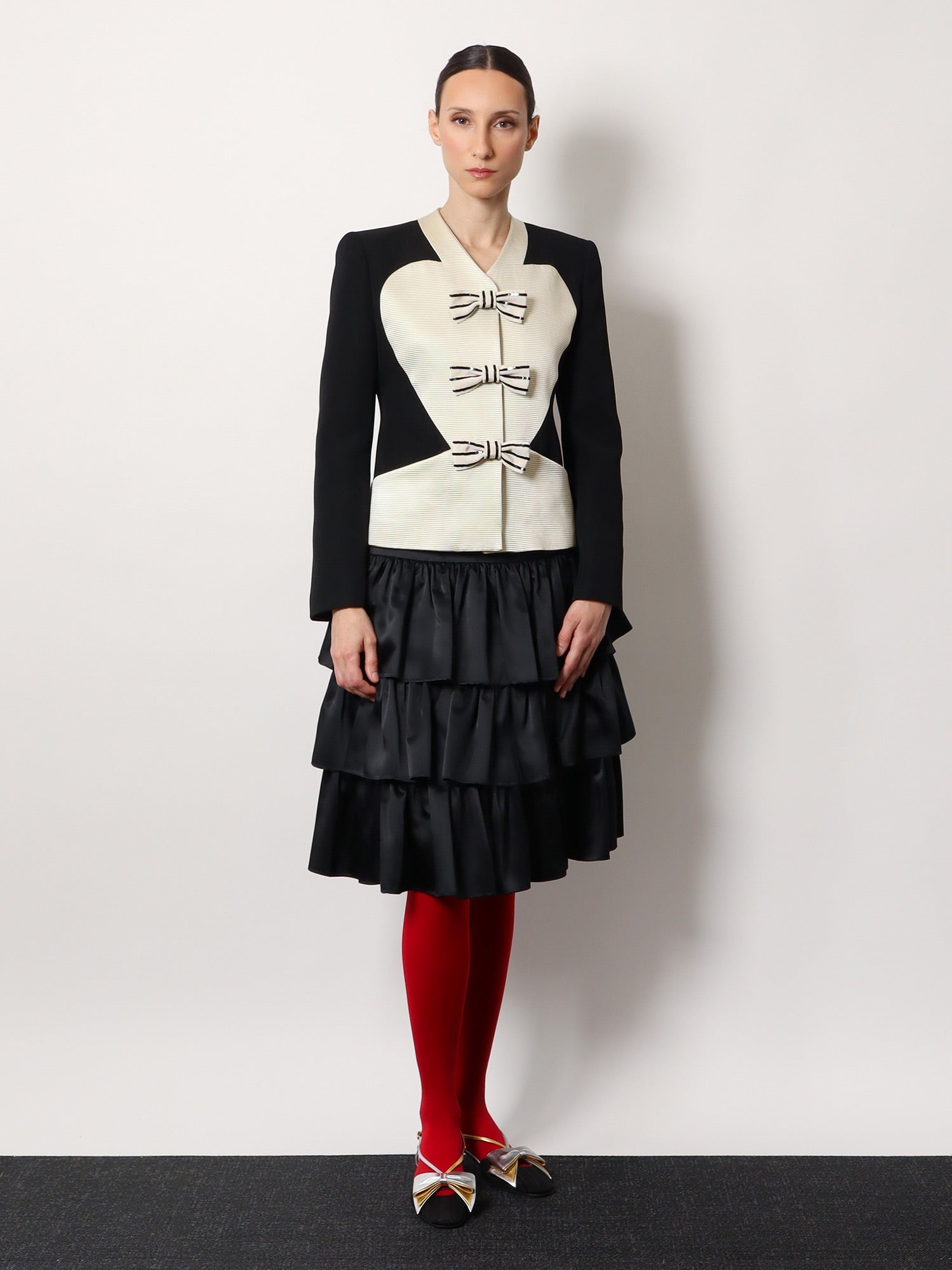 Valentino Crepe Couture Blazer With Ottoman Plastron And Bows With Sequins - 2