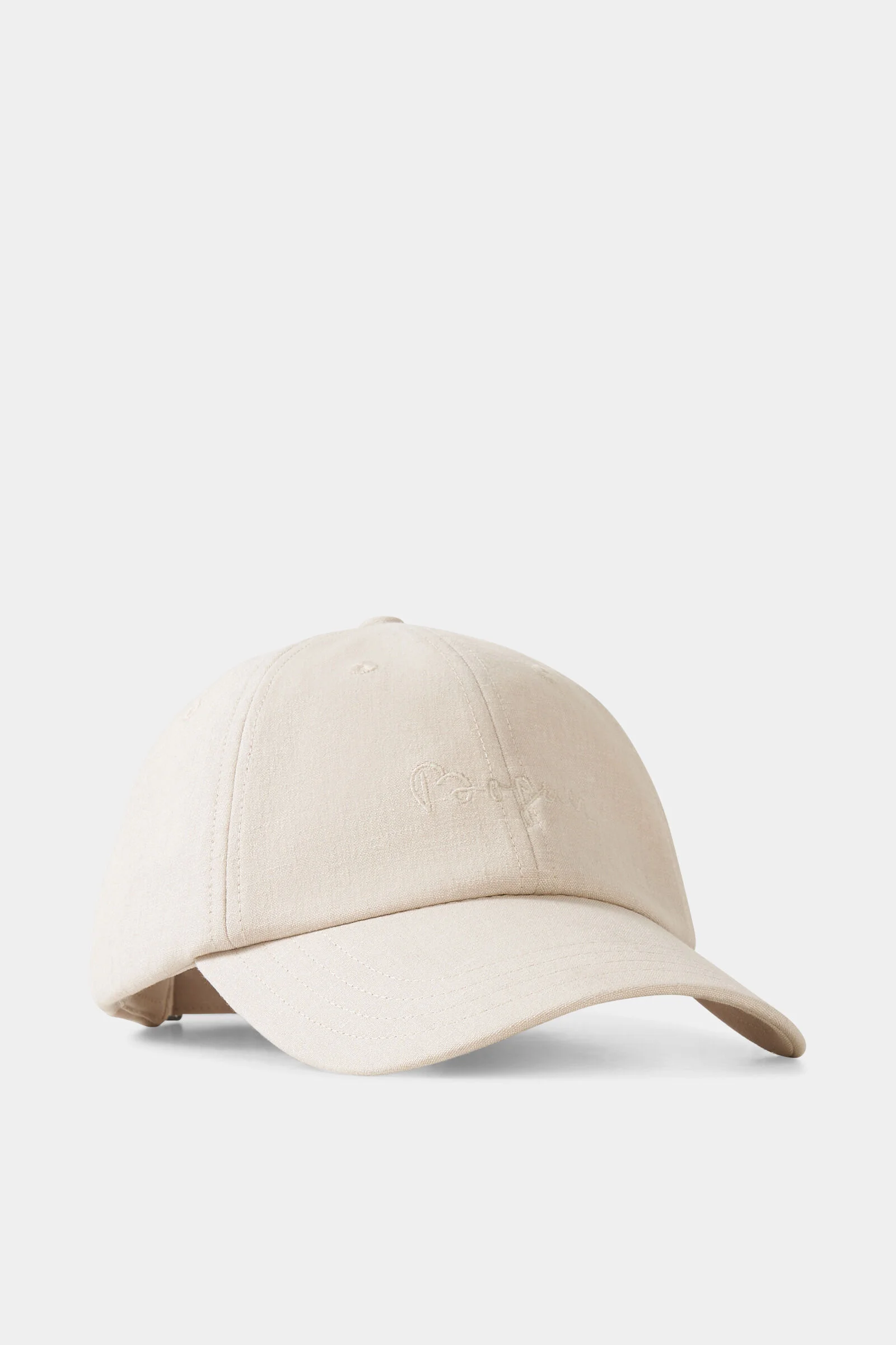 Cap Ralf in Sand - 1