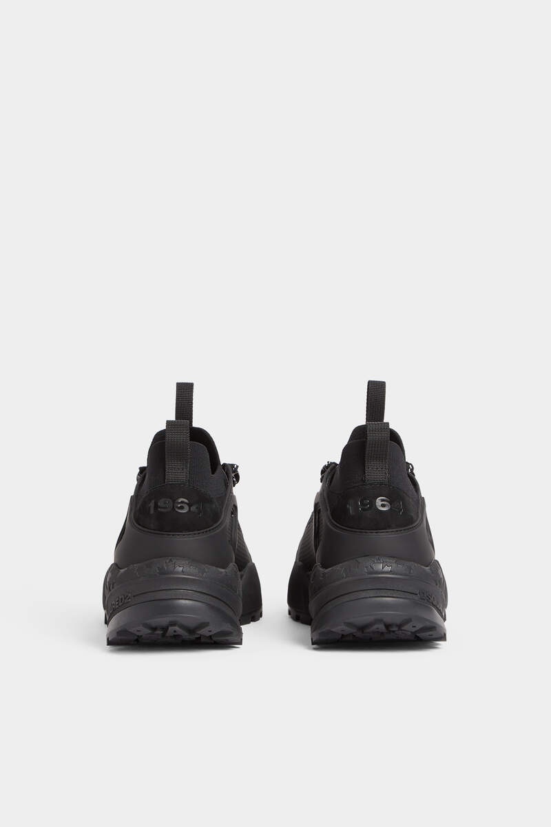 FREE SNEAKERS - 3