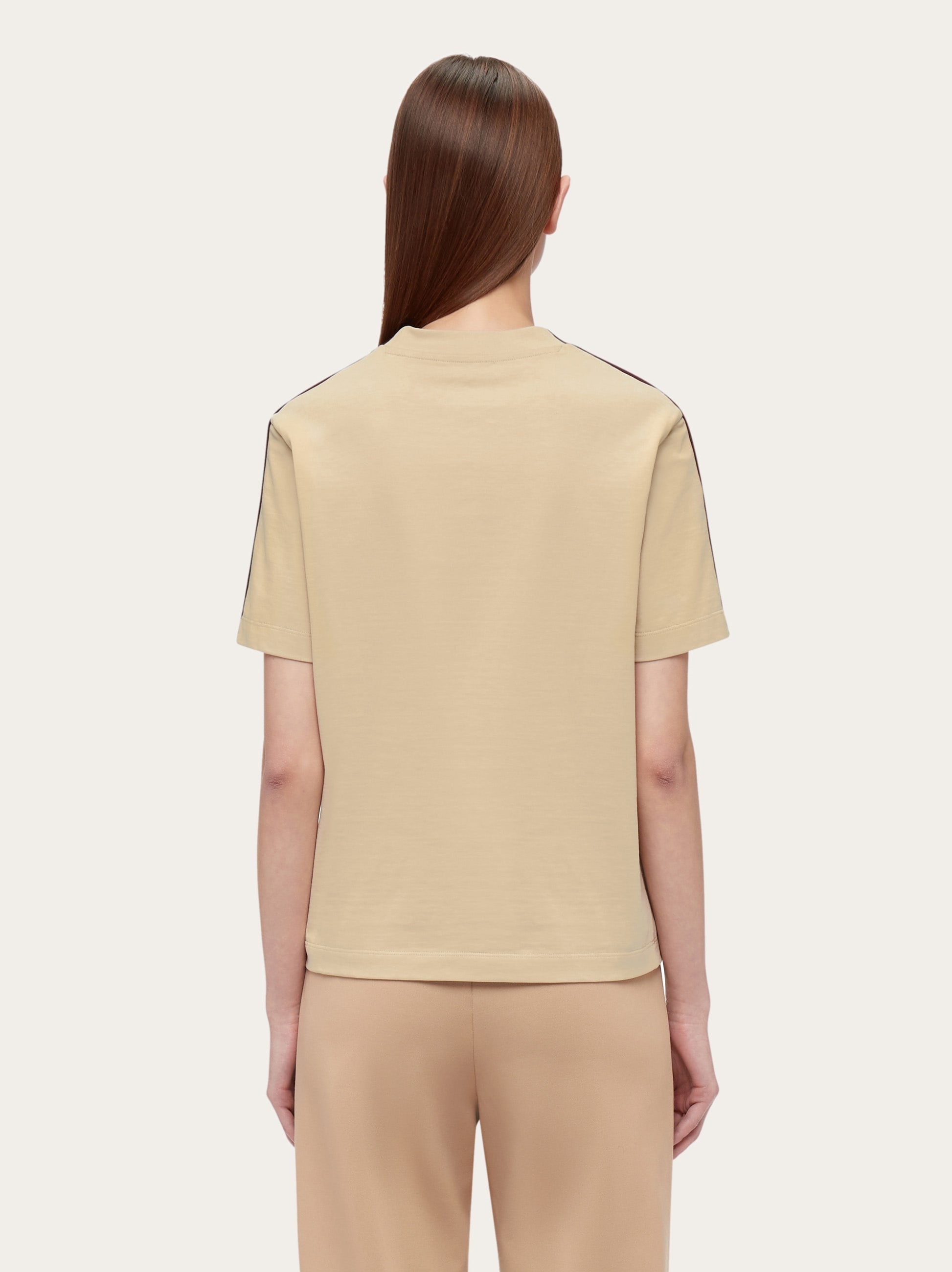 Sporty t-shirt - 4