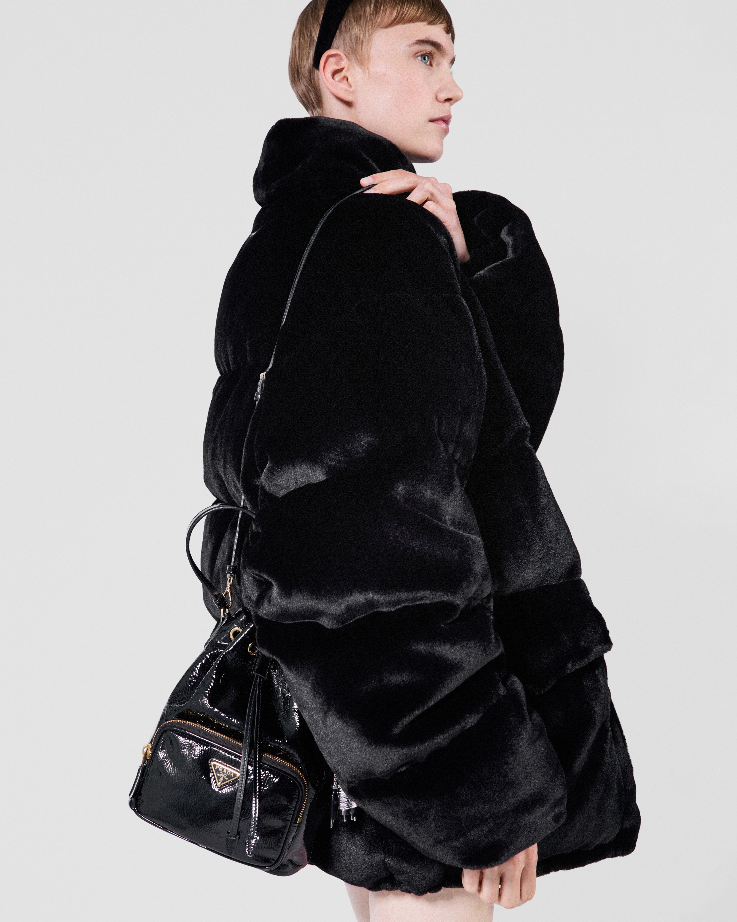Prada Duet naplak patent leather bucket bag - 9