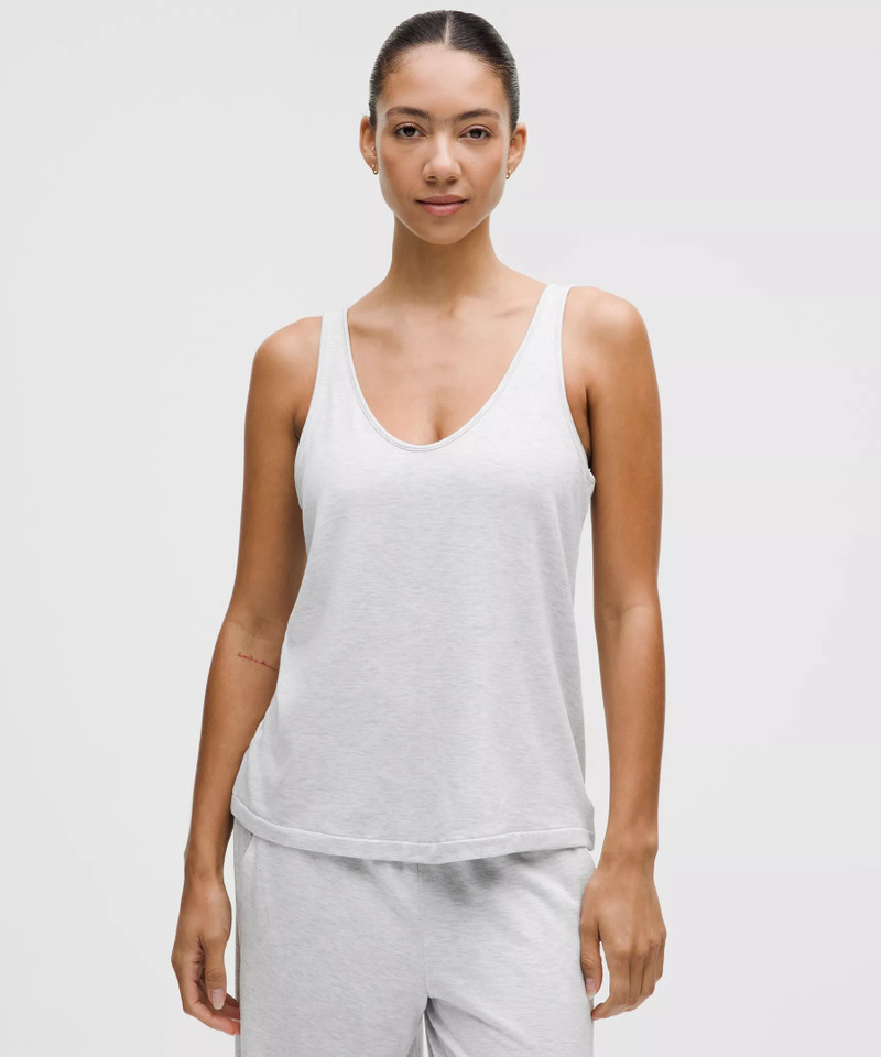 BeCalm V-Neck Tank Top 1