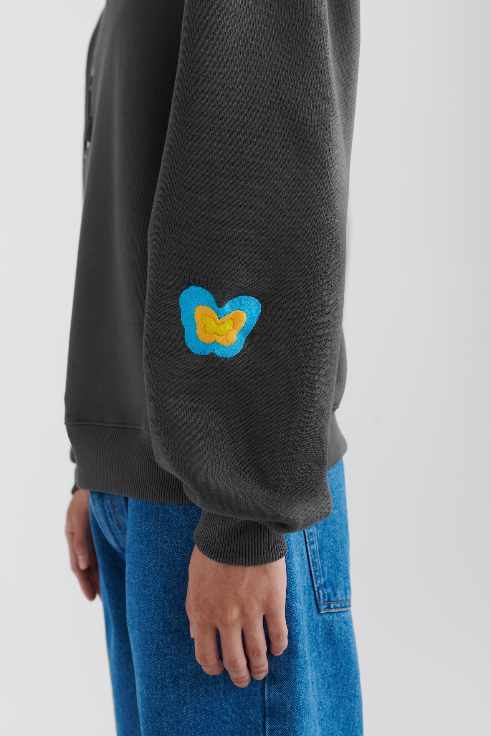 Juniper College A Sweatshirt - 6