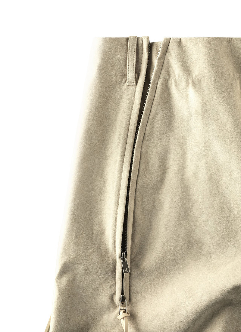 8.0 TECHNICAL PANTS CENTER (IVORY) 8