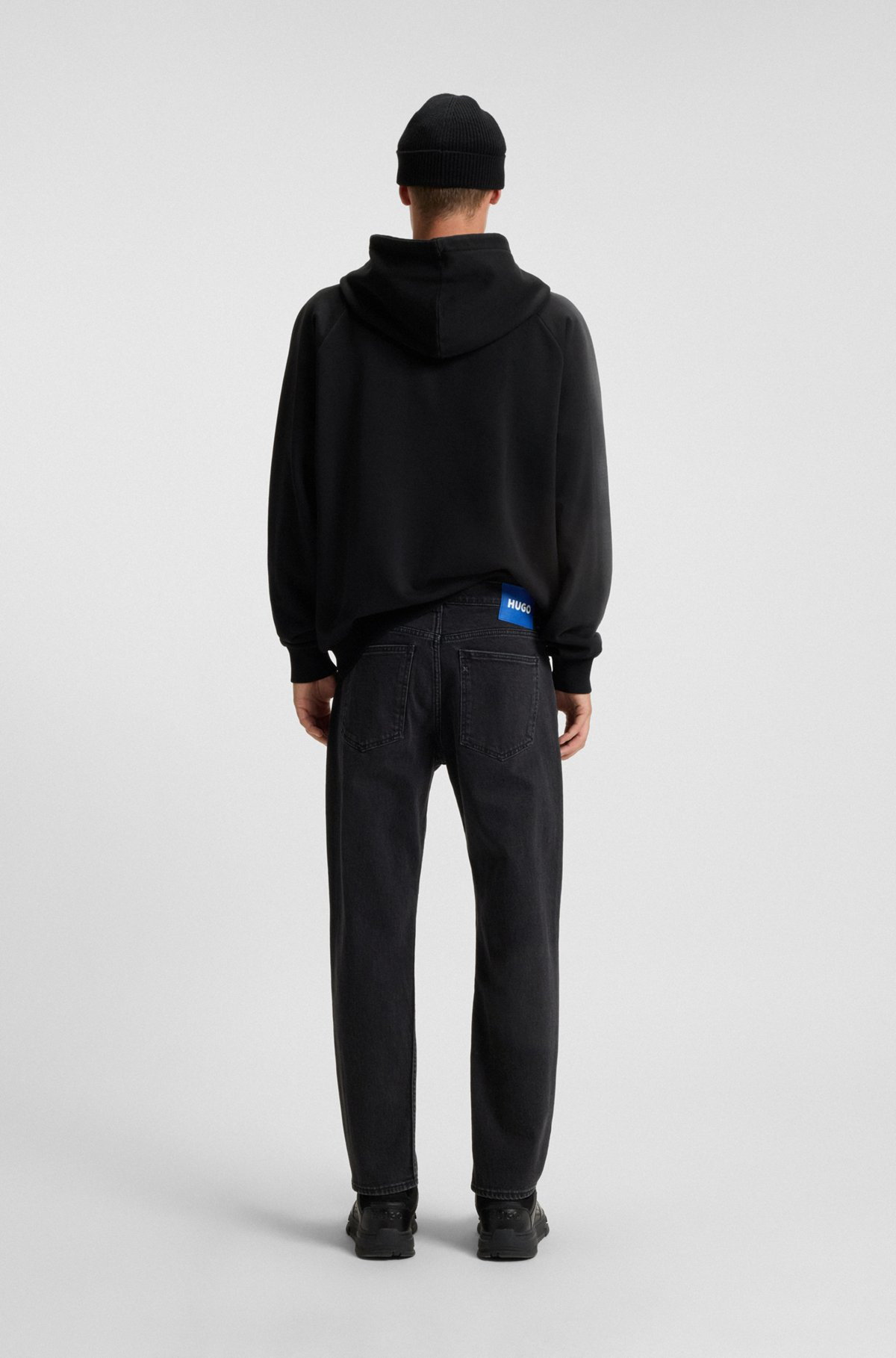 TAPERED-FIT JEANS IN GRAIN-EFFECT BLACK DENIM - 4