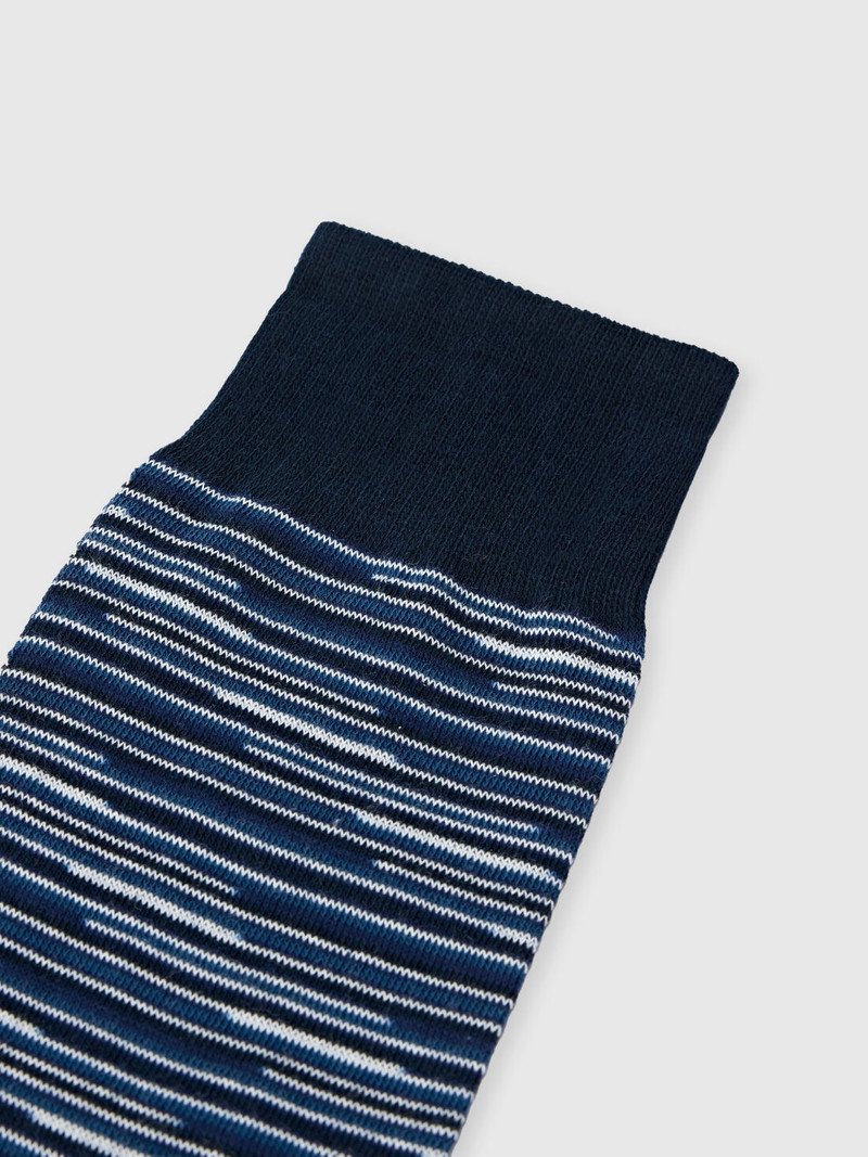 Long flame-patterned cotton-blend socks 3