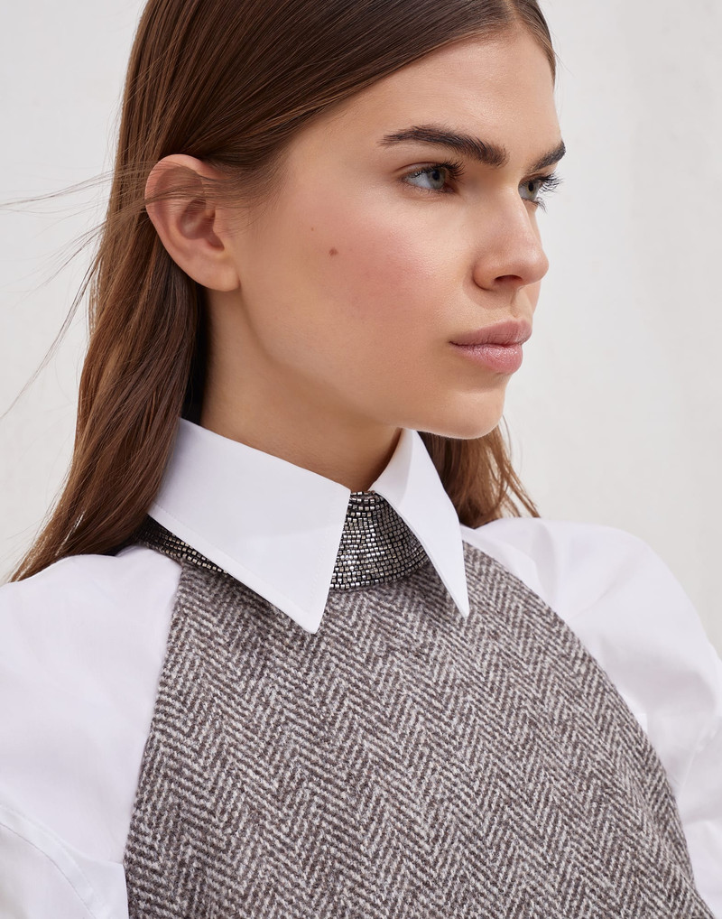 Virgin wool herringbone tweed dress with precious beaded collar 3