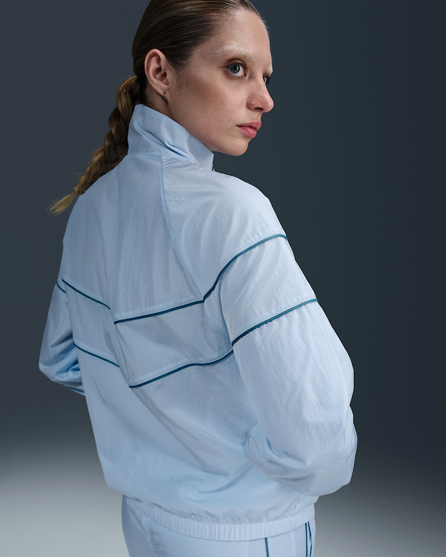 Nike Windrunner Women's Loose UV Woven Full-Zip Jacket - 2