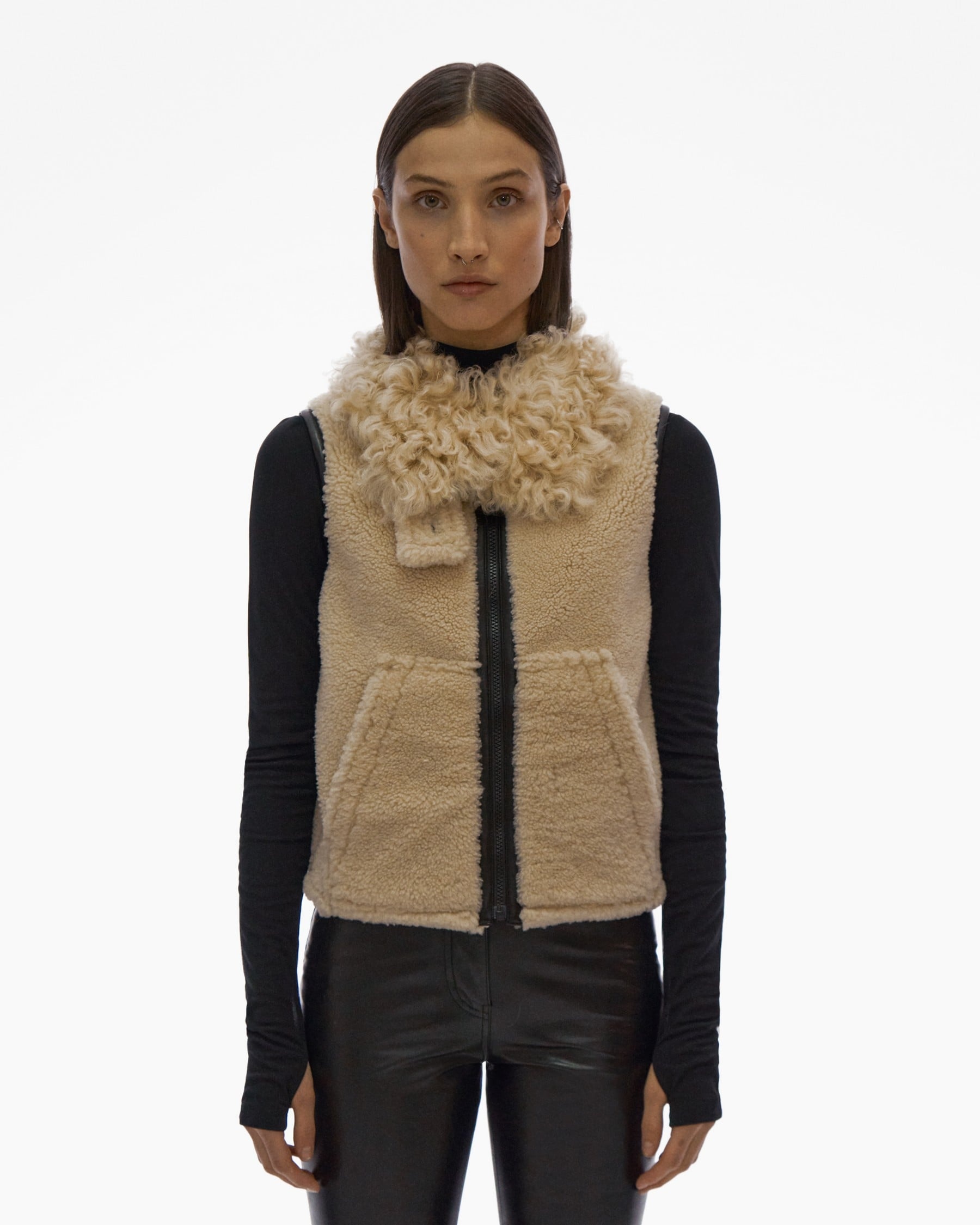 REVERSIBLE SHEARLING VEST - 3