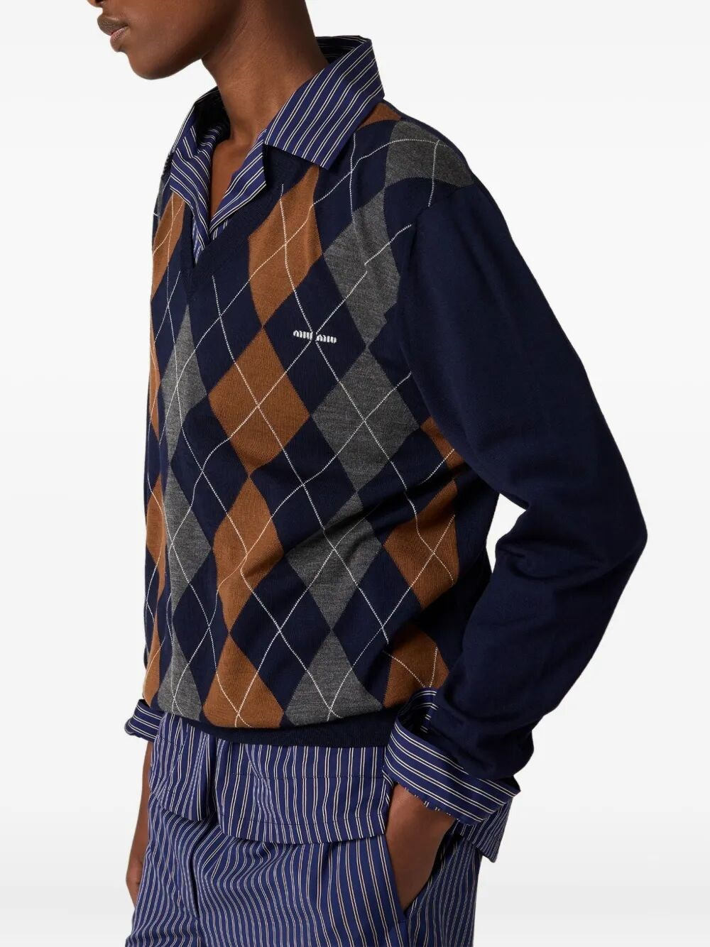 Argyle V-Neck - 5