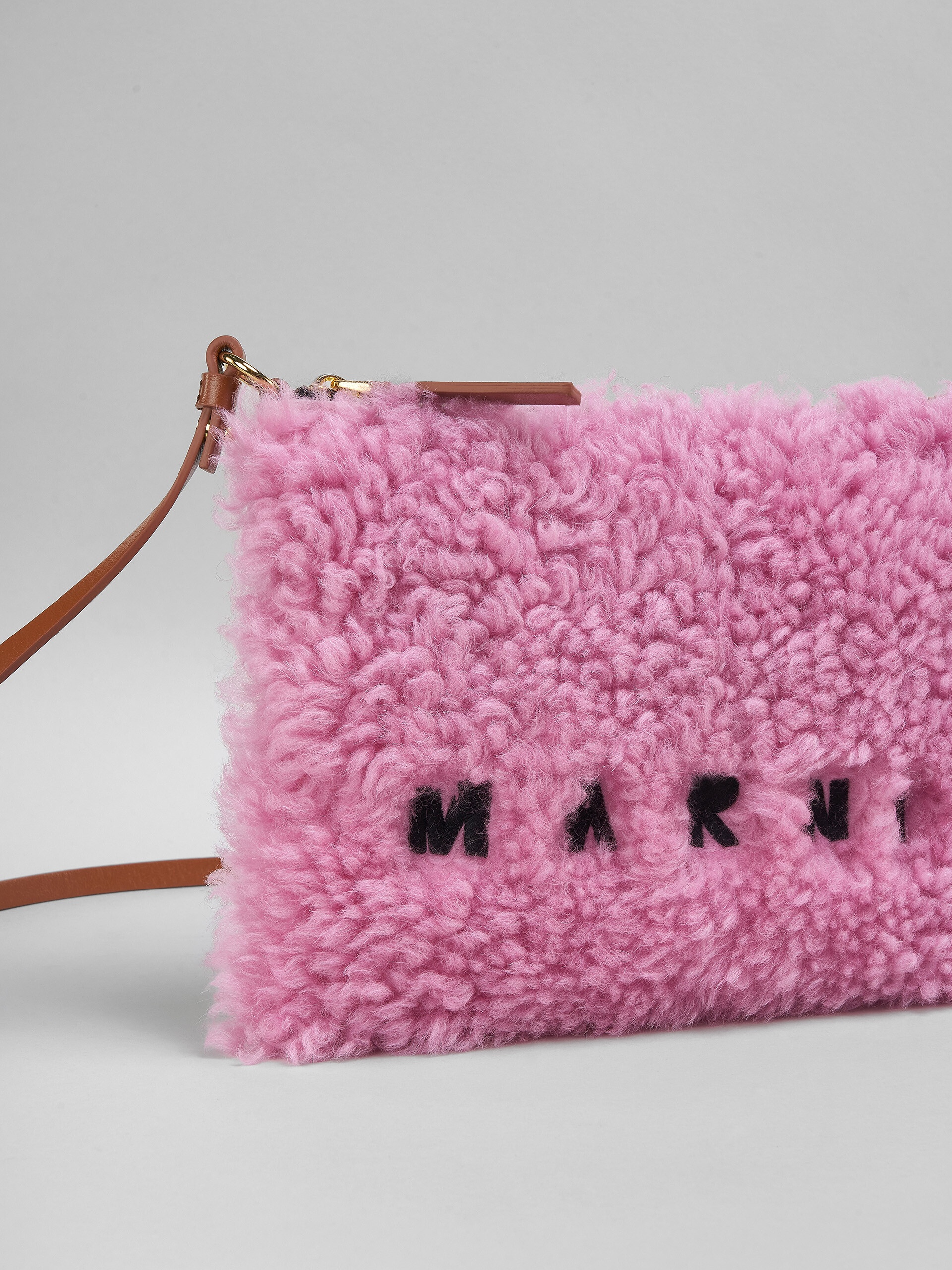 PINK SHEARLING AND LEATHER POUCH - 5