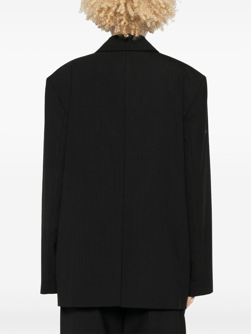 Nika blazer 4