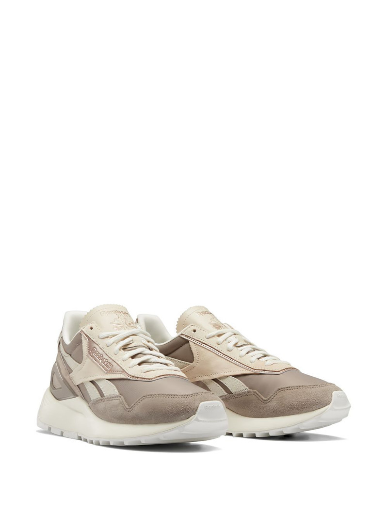 Reebok Legacy AZ leather sneakers outlook