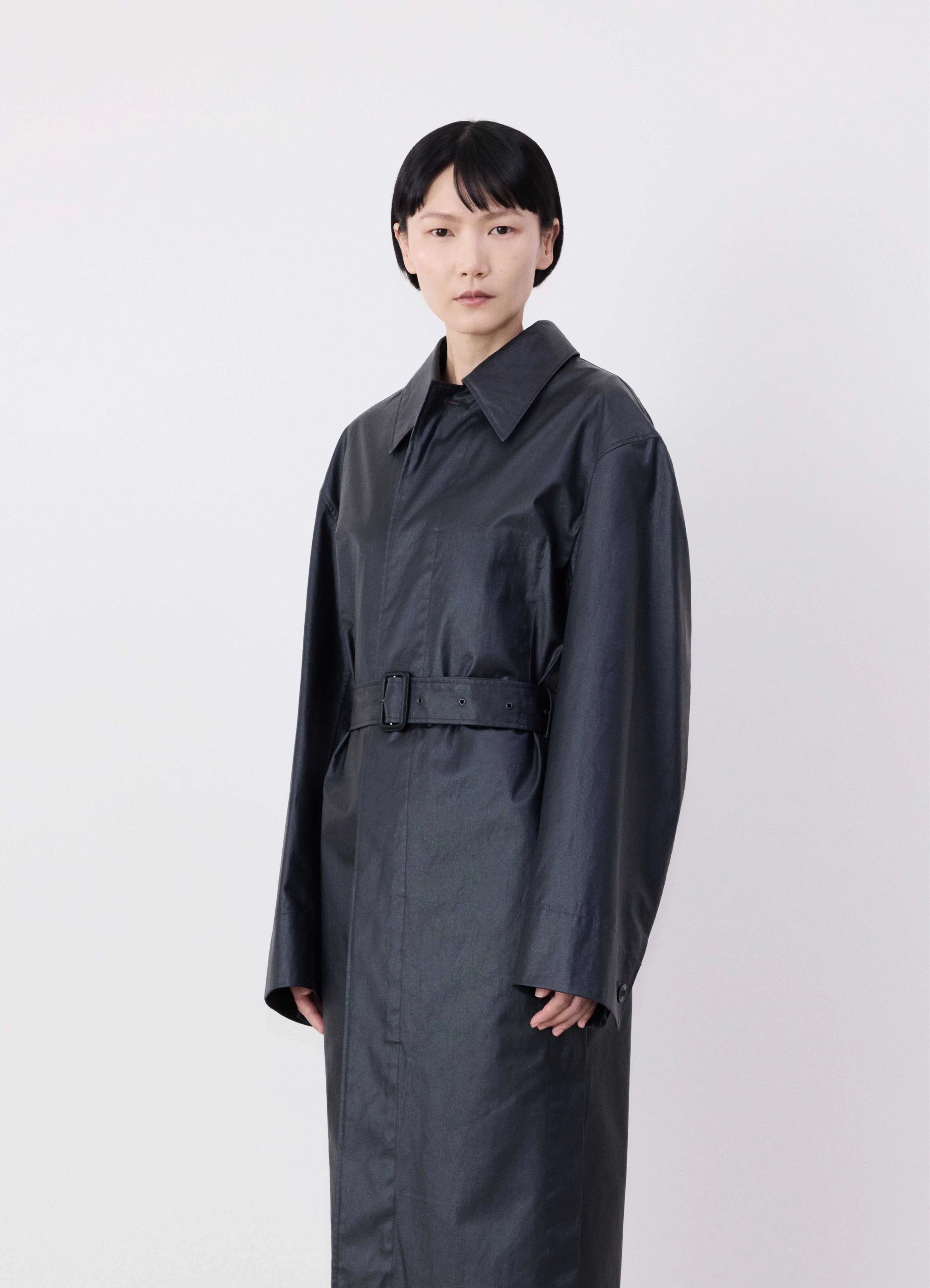 BELTED RAIN COAT WITH SLITS - 3