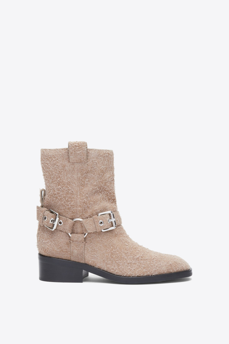 Alexa Moto Boot 1