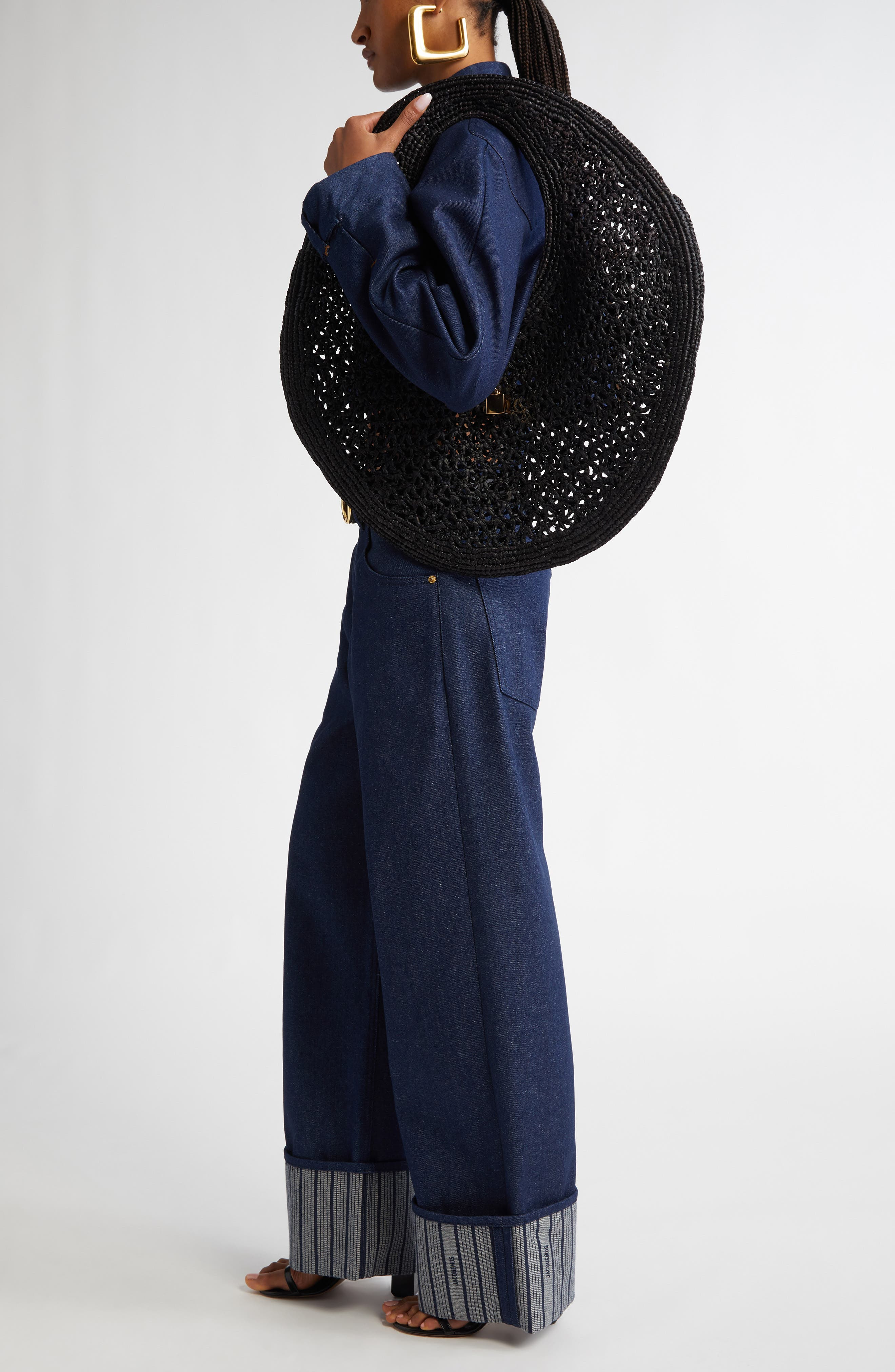 Jacquemus Le Spiaggia Round Bag in Black at Nordstrom - 2