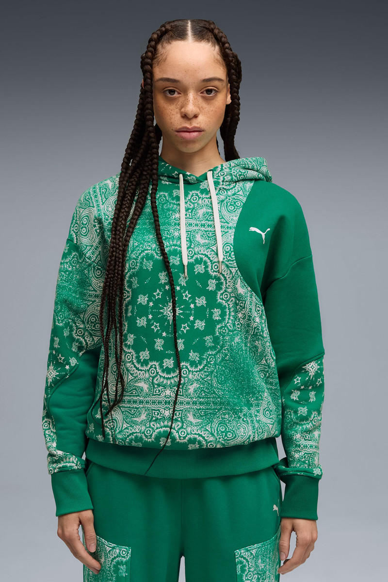 PUMA Shooting Stars Hoodie Women outlook