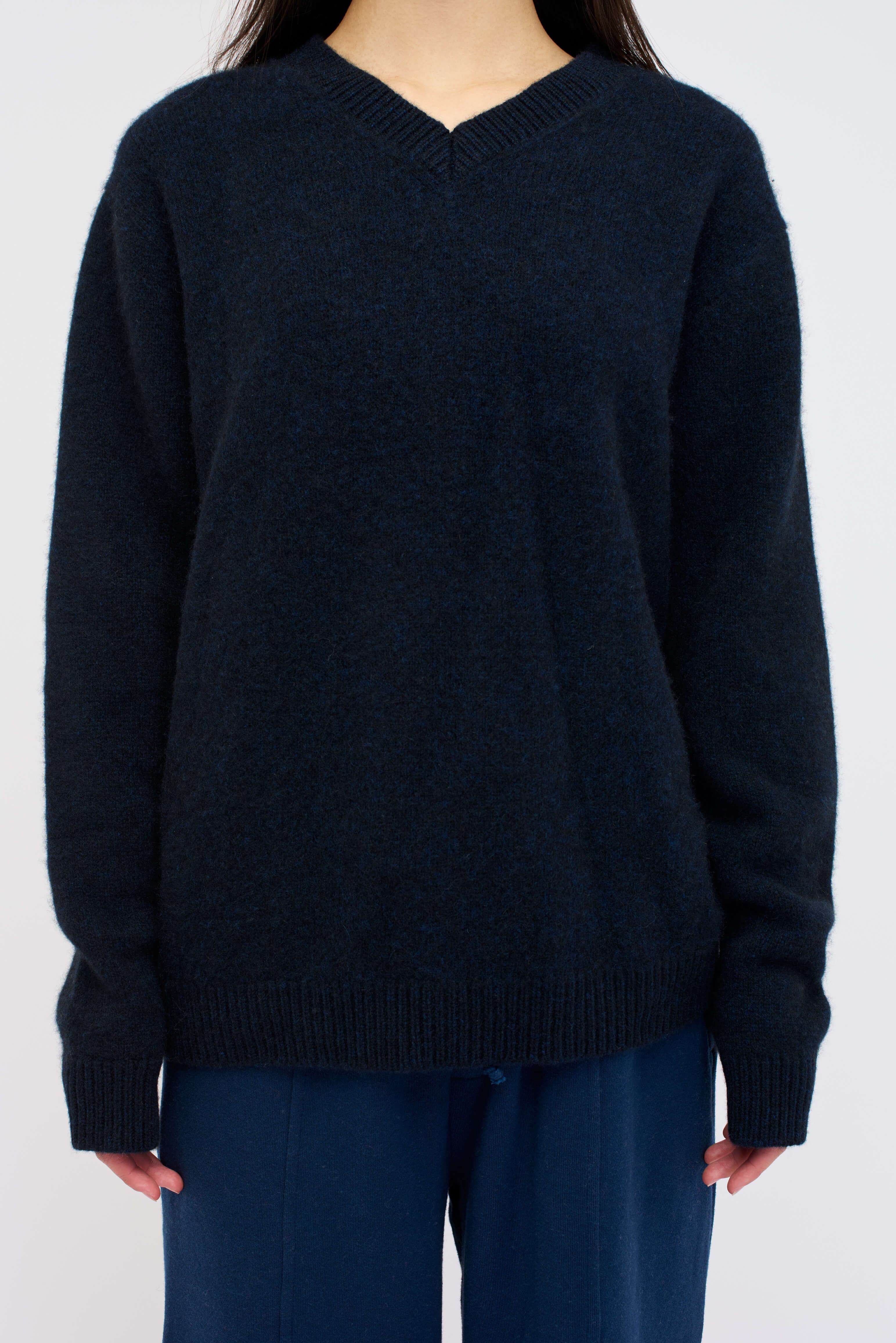 WOMEN'S MONTEREY V-NECK - 4