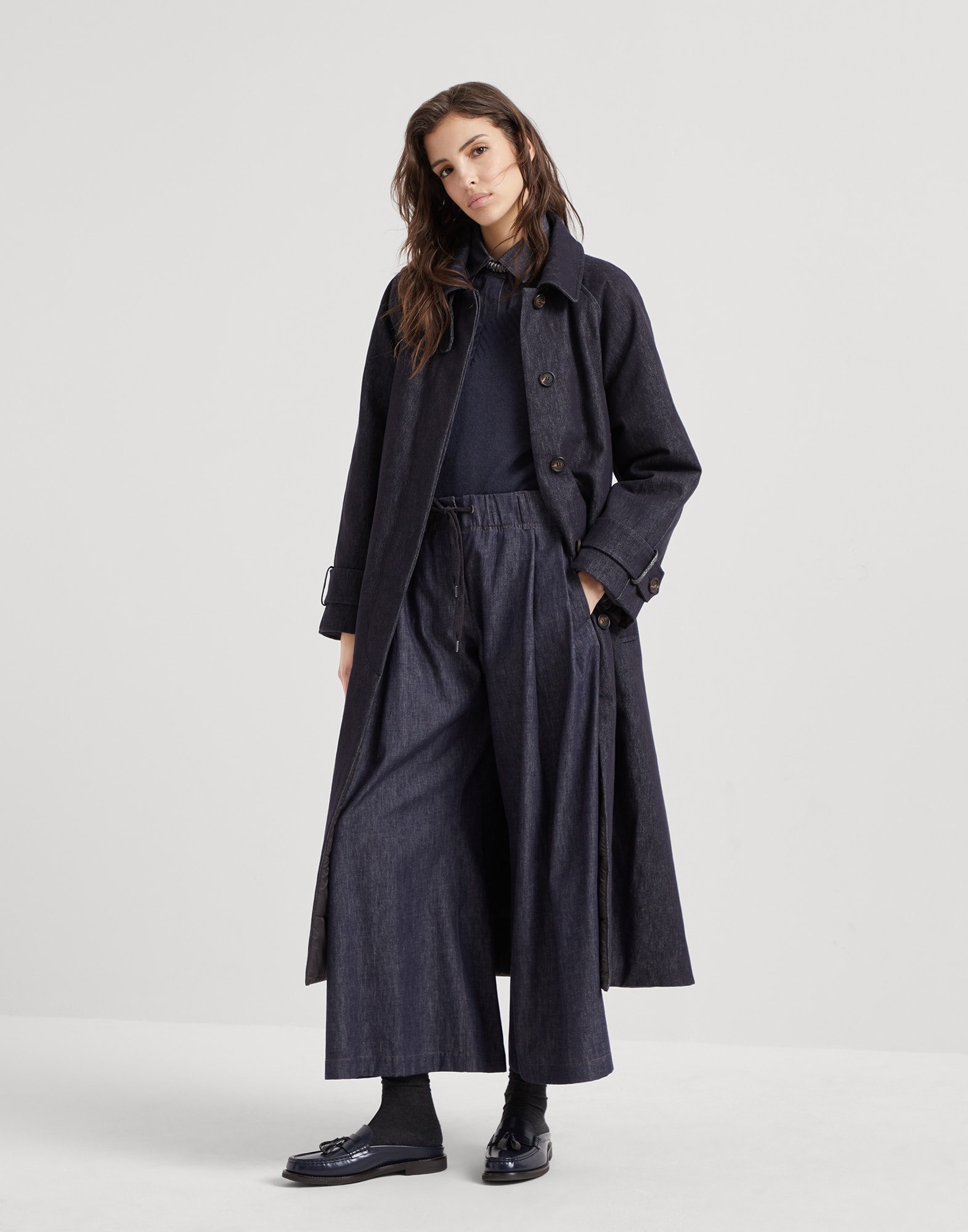 No-fade denim wide pleated trousers with shiny tab - 4