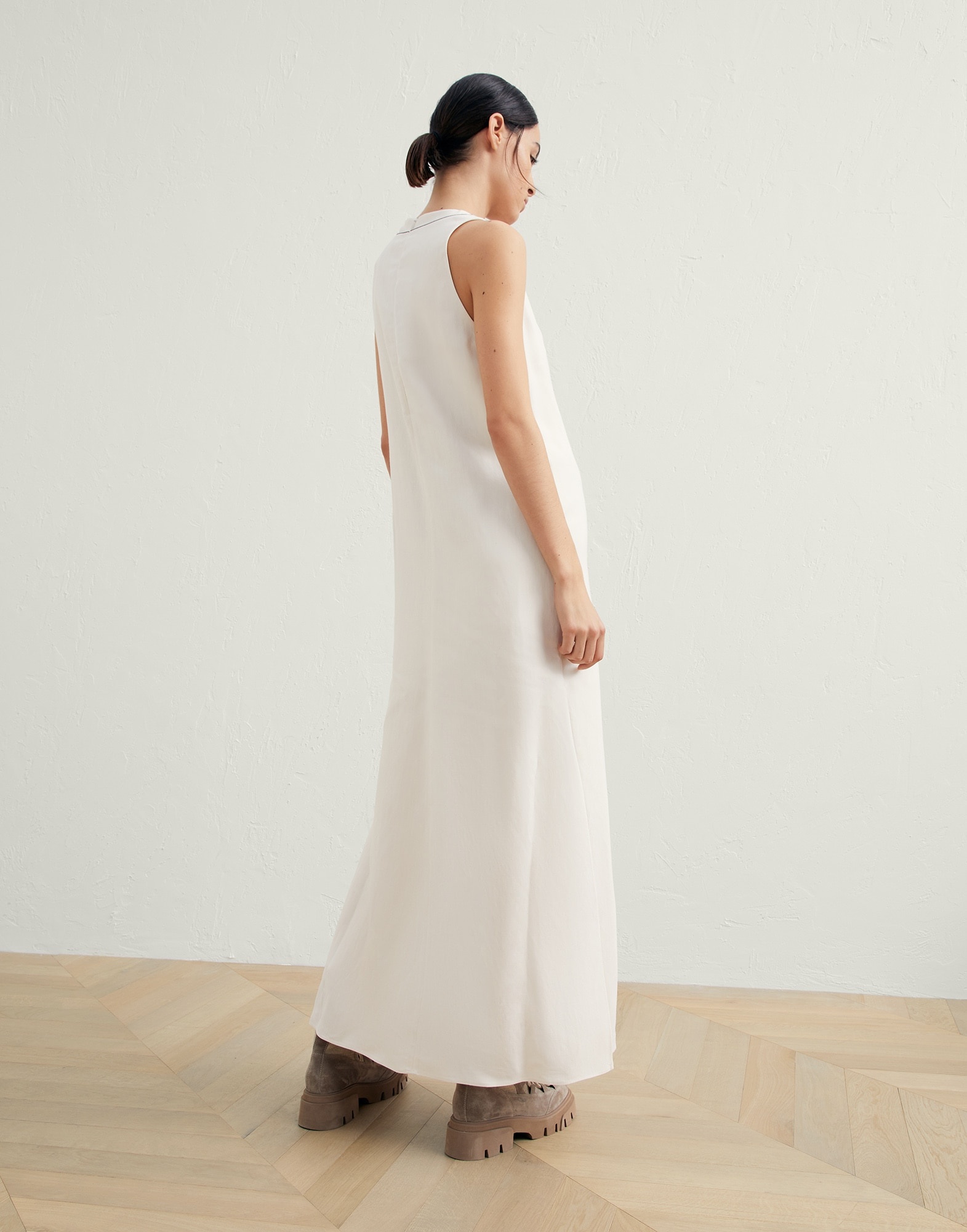 Viscose and linen fluid twill dress with monili - 2